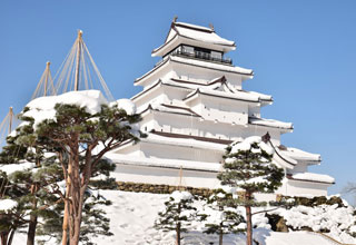 鶴ヶ城元旦登閣